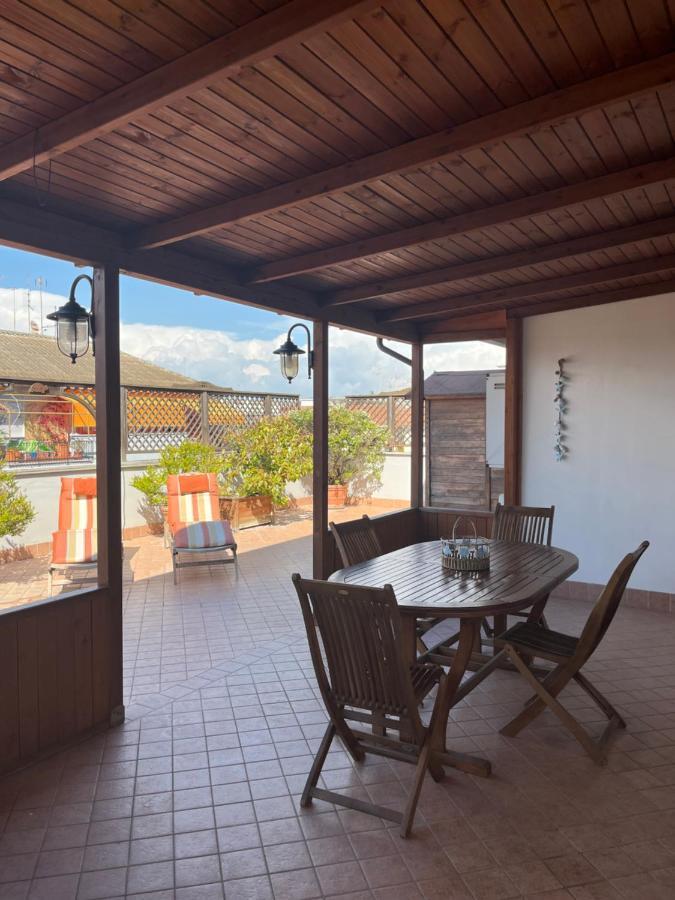 Attico Con Terrazza In Via Dei Traghetti Apartment Lido di Ostia Ngoại thất bức ảnh